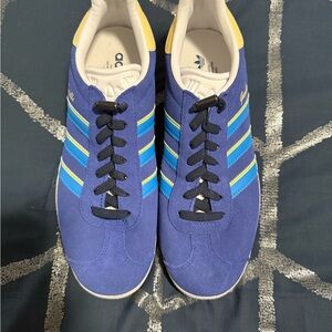 adidas Women's Blue and Yellow Sneakers